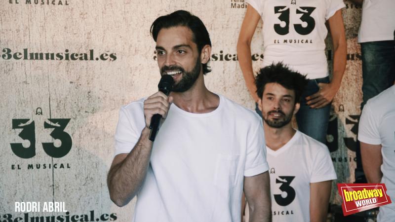 PHOTO FLASH: 33 EL MUSICAL presenta su elenco