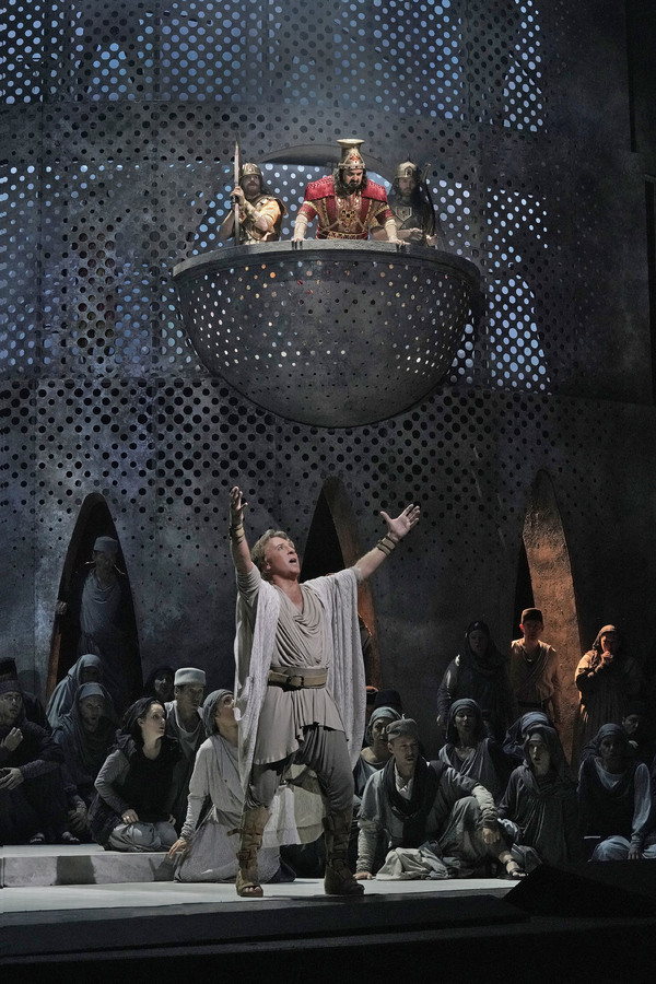 Photo Flash: Darko Tresnjak's SAMSON ET DALILA at The Met Image