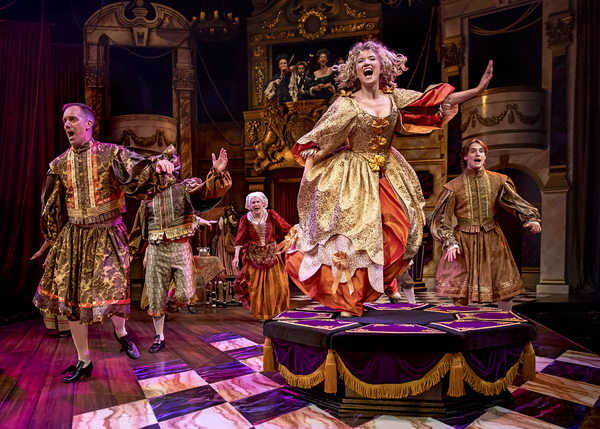 Photo Flash: Chicago Shakespeare Theater Presents NELL GWYNN Image