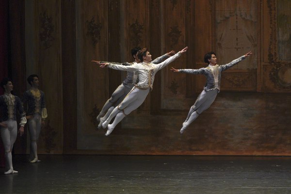 Photo Flash: First Look at SONG OF THE MERMAID Ballet at NY City Center 