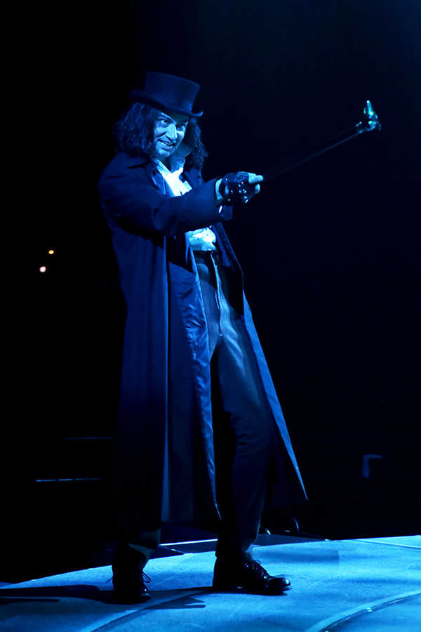 Photo Flash: Constantine Maroulis and Diana DeGarmo Lead JEKYLL & HYDE at North Shore Music Theatre Image