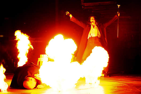 Photo Flash: Constantine Maroulis and Diana DeGarmo Lead JEKYLL & HYDE at North Shore Music Theatre Image