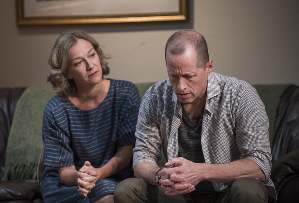Photo Flash: First Look at Steppenwolf's DOWNSTATE Image