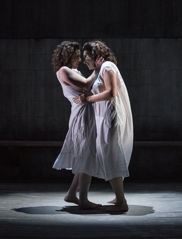 Photo Flash: First Look at INDECENT at Victory Gardens Image