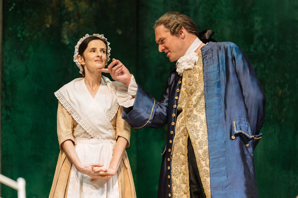 Photo Flash: First Look at THE TASTE OF THE TOWN From HOGARTH'S PROGRESS Image