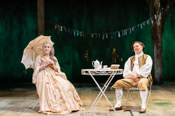 Photo Flash: First Look at THE TASTE OF THE TOWN From HOGARTH'S PROGRESS Image