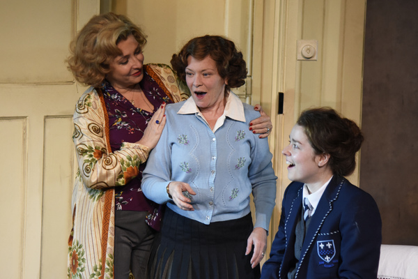 Photo Flash: First Look at Menier Chocolate Factory's PACK OF LIES Image