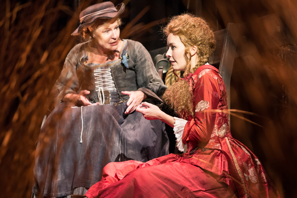 Photo Flash: First Look at Mercury Theatre Colchester's MOLL FLANDERS 