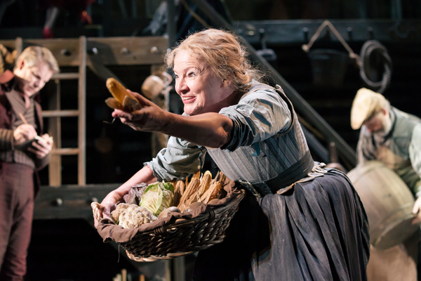 Photo Flash: First Look at Mercury Theatre Colchester's MOLL FLANDERS Image