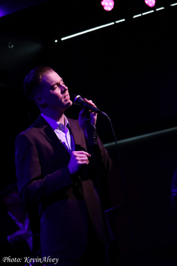 Photo Flash: Daniel LeClaire Comes to Birdland Theater 