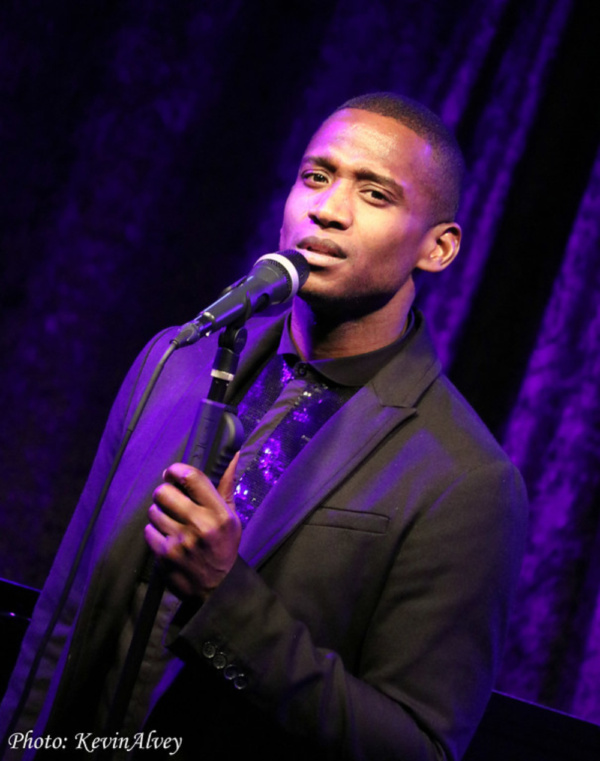 Photo Flash: Daniel LeClaire Comes to Birdland Theater Image
