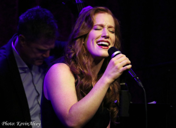 Photo Flash: Daniel LeClaire Comes to Birdland Theater Image
