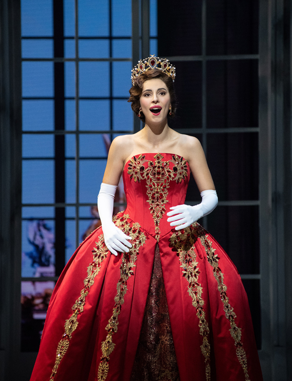 Photo Flash: Get A First Look At The European Premiere of ANASTASIA in Madrid Image