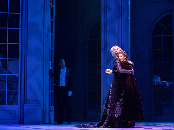 Photo Flash: Get A First Look At The European Premiere of ANASTASIA in Madrid Image