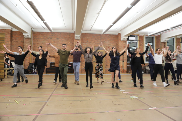 Photo Coverage: Meet The Company of FIDDLER ON THE ROOF National Tour Image