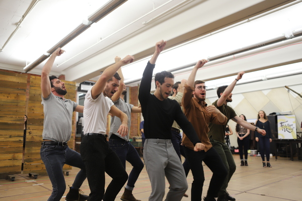 Photo Coverage: Meet The Company of FIDDLER ON THE ROOF National Tour Image