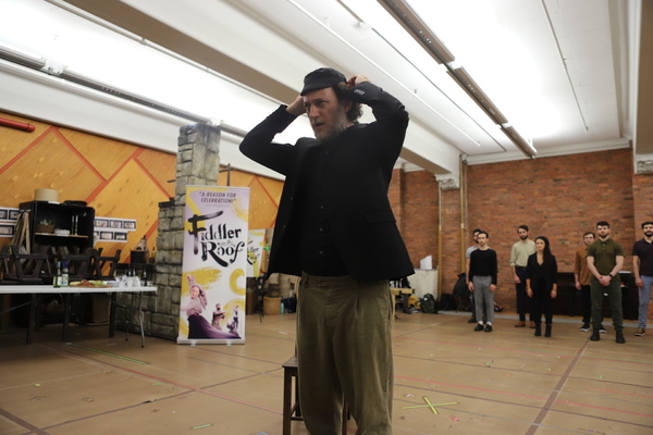 Photo Coverage: Meet The Company of FIDDLER ON THE ROOF National Tour Image
