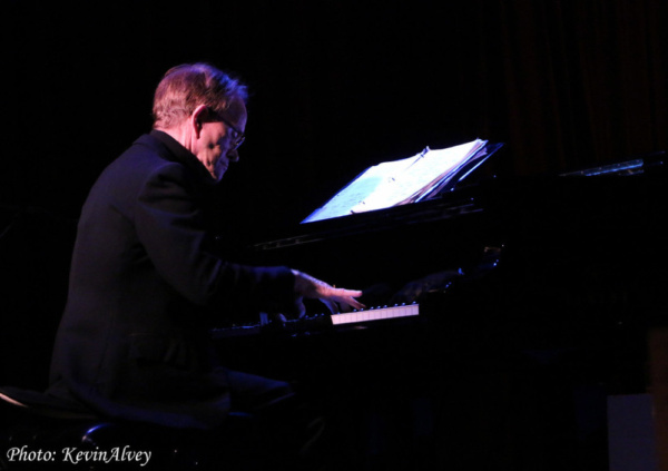 Photo Flash: Broadway at Birdland Presents Steve Ross In 'An American in Paris' Image
