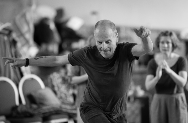 Photo Flash: Inside Rehearsal For WISE CHILDREN at the Old Vic Image