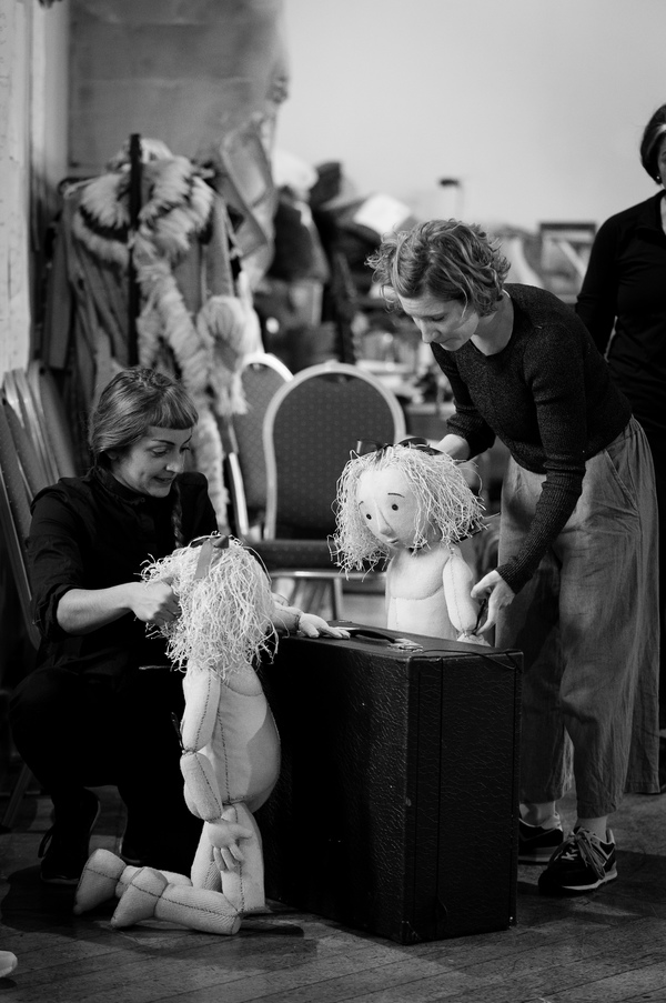 Photo Flash: Inside Rehearsal For WISE CHILDREN at the Old Vic Image