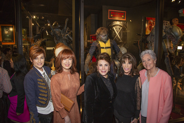  Carolyn Hennesy, Lee Purcell, Donelle Dadigan, Kate Linder and Lee Meriwether Photo
