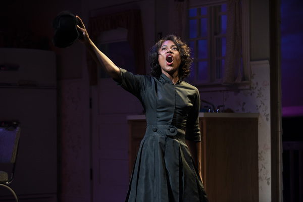 Photo Flash: First Look at FIREFLIES at Atlantic Theater Company Image