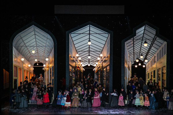 Photo Flash: Lyric Opera of Chicago Presents LA BOHEME Image