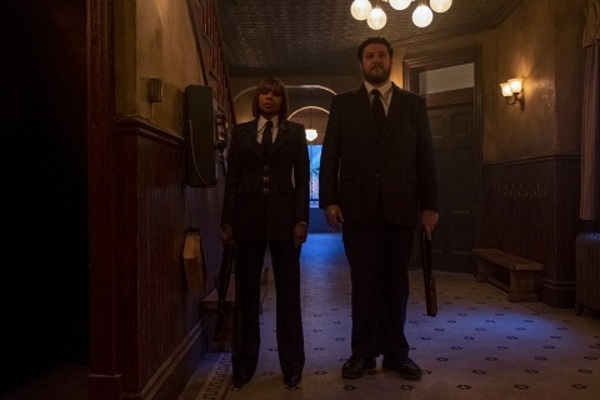 Photo Flash: Netflix Releases a First Look at THE UMBRELLA ACADEMY Image