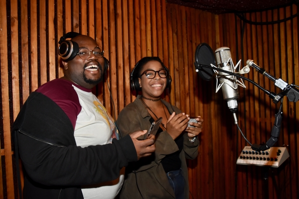 Exclusive Photo Coverage: ALADDIN Cast Proves Carols For A Cure is Auld You Need This Christmas! Image