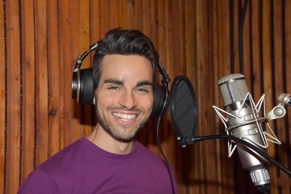 Exclusive Photo Coverage: ALADDIN Cast Proves Carols For A Cure is Auld You Need This Christmas! Image