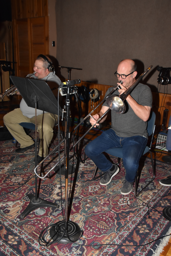 Exclusive Photo Coverage: FROZEN Cast Bundles Up for Carols For A Cure! Image