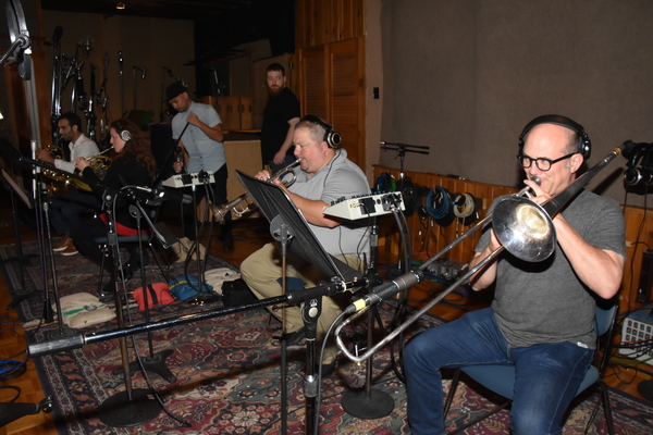 Exclusive Photo Coverage: FROZEN Cast Bundles Up for Carols For A Cure! Image