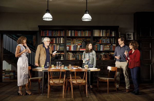BWW Column: An Apologia for APOLOGIA: Roundabout's New Play Features Complex Female Characters Image