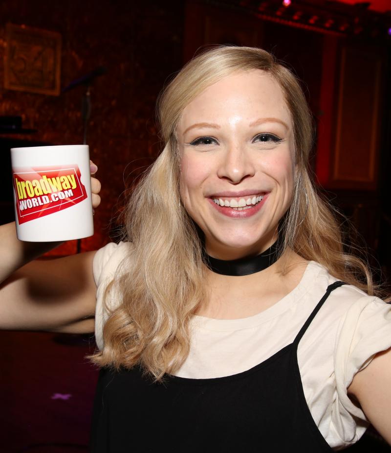 Wake Up With BWW 10/9: TORCH SONG Begins Previews, and More! Image