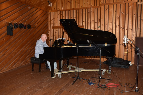 Exclusive Photo Coverage: All Is Calm as THE PHANTOM OF THE OPERA Cast Records for Carols for a Cure! Image