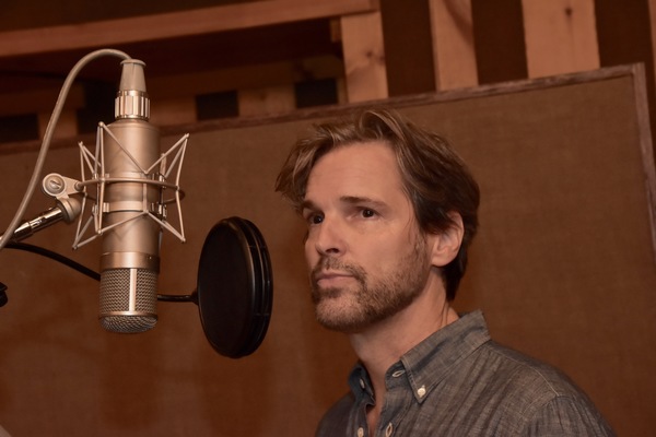 Exclusive Photo Coverage: All Is Calm as THE PHANTOM OF THE OPERA Cast Records for Carols for a Cure! Image