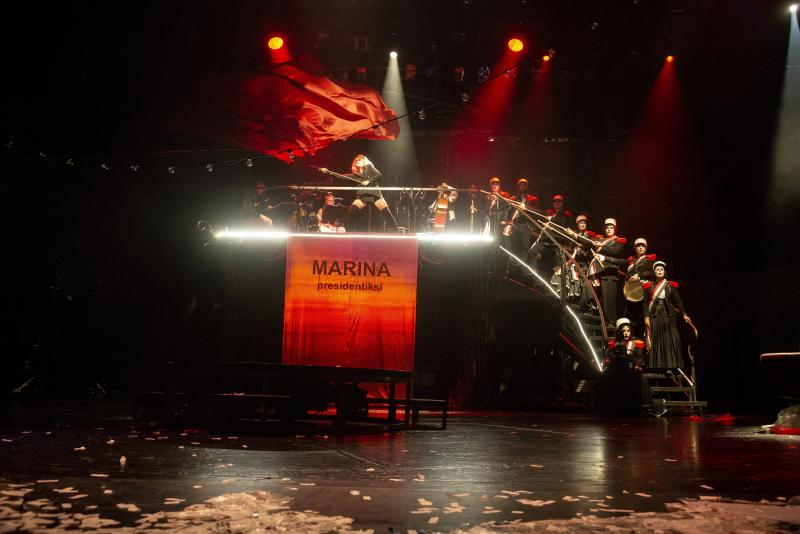 Review: MUSTA SAARA (SARAH THE BLACK) at the Finnish National Theatre Image