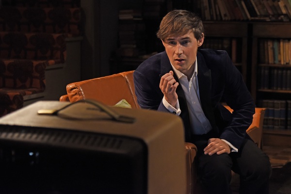 Photo Flash: First Look at IN PRIASE OF LOVE at Theatre Royal Bath Image