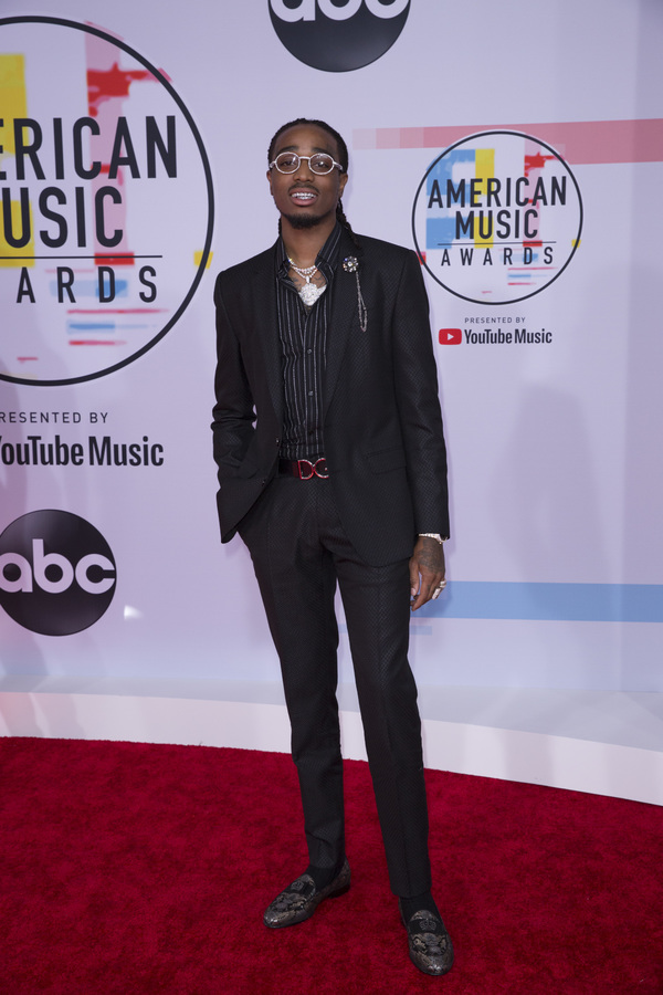 Photo Flash: The Stars Come Out for the AMERICAN MUSIC AWARDS Red Carpet  Image