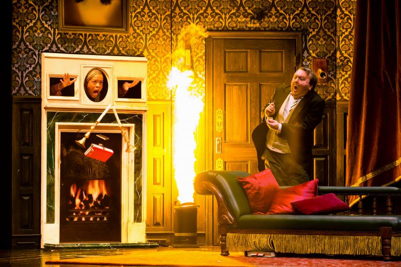 Review: THE PLAY THAT GOES WRONG Delivers the Comedy Goods for Nashville Audiences Image