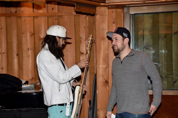 Exclusive Photo Coverage: CHICAGO Cast Gets Jazzy for Carols For A Cure! Image