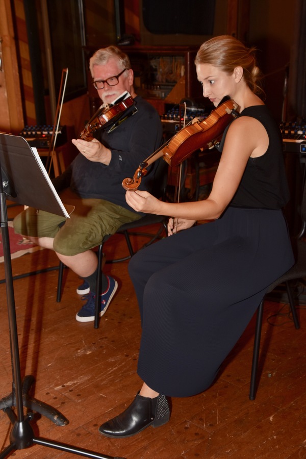 Exclusive Photo Coverage: CHICAGO Cast Gets Jazzy for Carols For A Cure! Image
