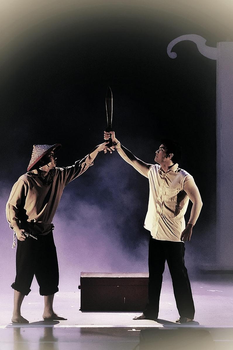 BAKWIT BOYS' Vance Larena Goes Back To His Theater Roots 