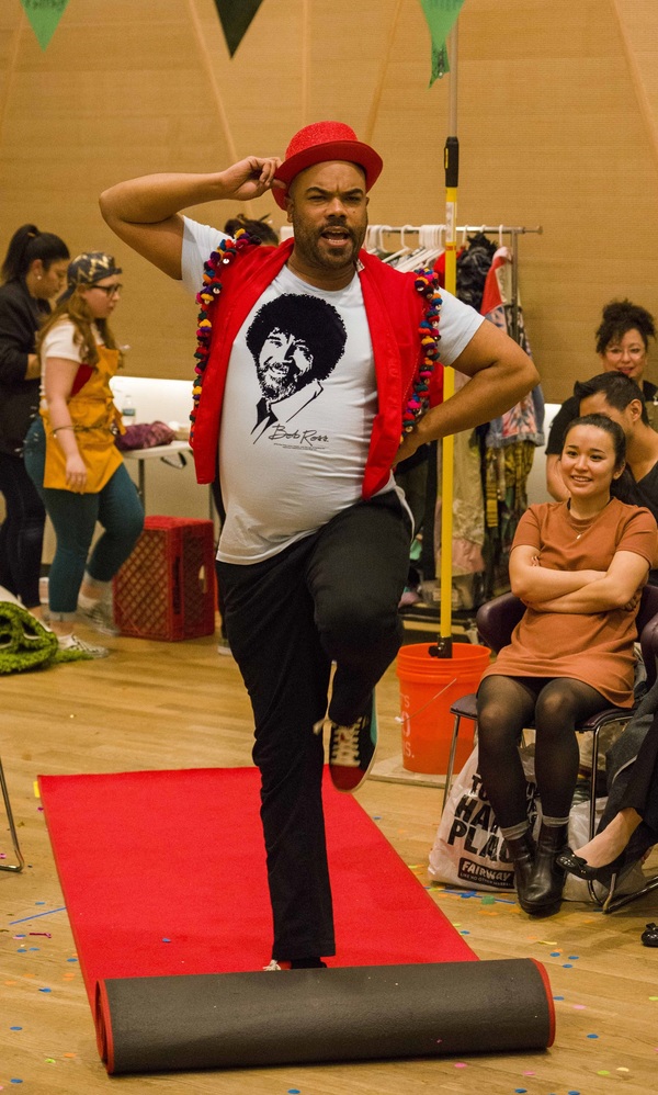 Photo Flash: The Public's Mobile Unit Presents A MIDSUMMER NIGHT'S DREAM Image