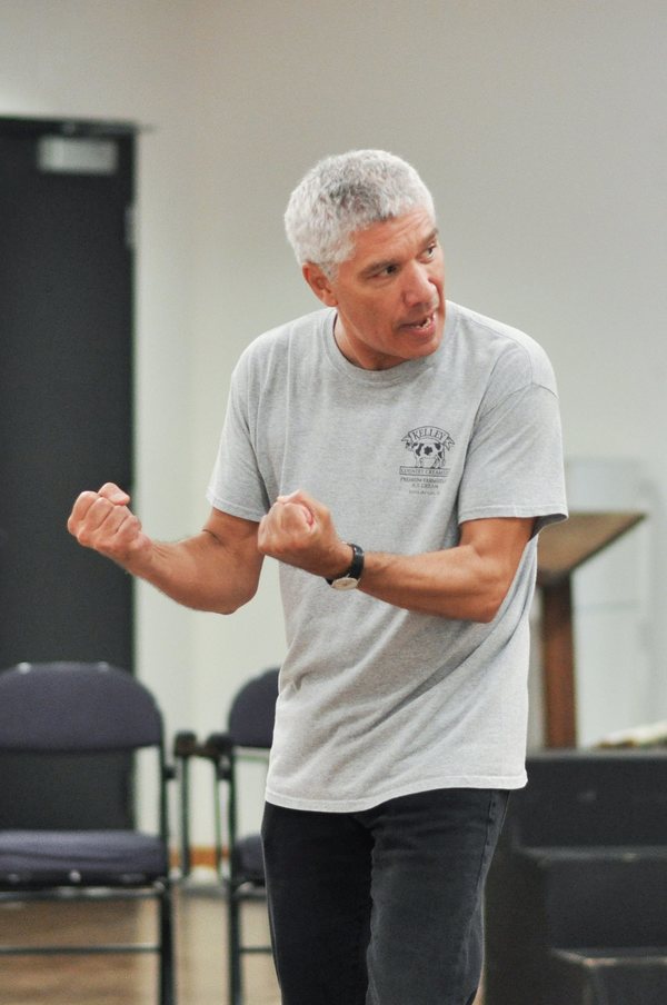 Photo Flash: Inside Rehearsals For HENRY V at Hartford Stage Image