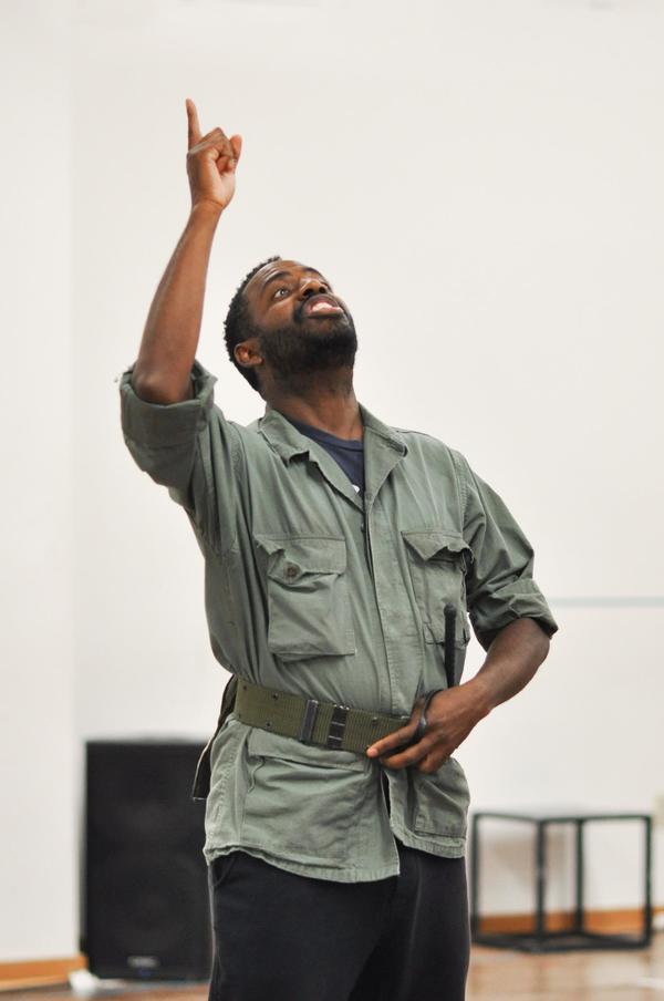 Photo Flash: Inside Rehearsals For HENRY V at Hartford Stage Image