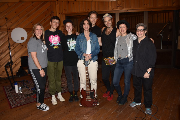 Exclusive Photo Coverage: HEAD OVER HEELS Cast Goes Head Over Holidays for Carols For A Cure! Image
