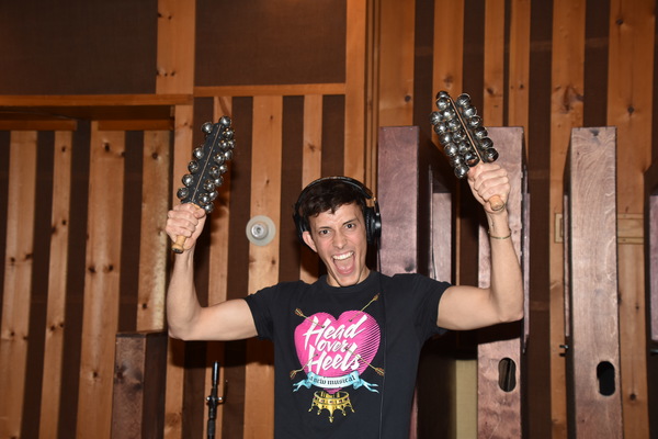 Exclusive Photo Coverage: HEAD OVER HEELS Cast Goes Head Over Holidays for Carols For A Cure! Image