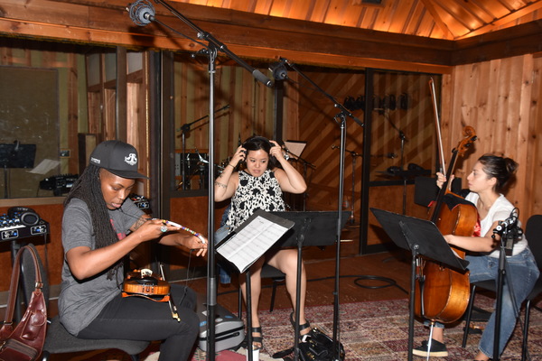 Exclusive Photo Coverage: PRETTY WOMAN Cast Looks Ahead to 2019 for Carols For A Cure! Image