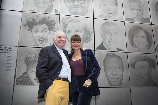 Photo Flash: Andrew Lloyd Webber and Guests Unveil Art Installation at London Palladium Image